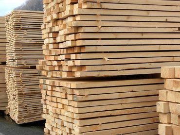 Житель Межгорье перевозил на «Урале» более 8 кубометров древесины