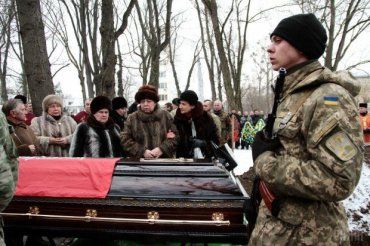 За время проведения АТО в Донбассе (с весны 2014 года) погибли 2269 военных