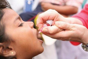 Массовая иммунизация детей от полиомиелита близится к завершению