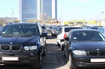 У украинцев стали забирать законно купленные автомобили
