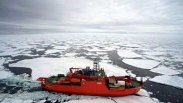 Самый крупный ледник Антарктики начал таять снизу