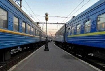 Укрзализныця открыла продажу билетов на дополнительные поезда в Закарпатье