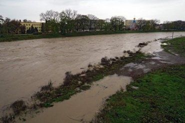 Паводковая волна в большинстве районов Закарпатья пошла на спад