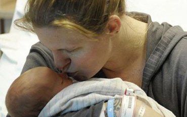 Австралийка Кейт Огг чудом спасла своего новорожденного сына Джейми