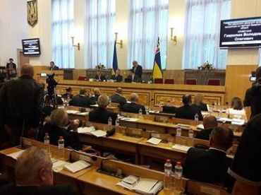 Закарпатские депутаты приняли обращение к Порошенко