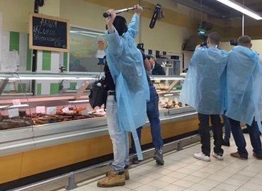 В ужгородский скандальный супермаркет наведались журналисты
