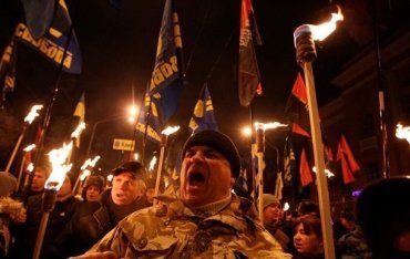 Порошенко прийдется выбирать между фашизмом и большинством украинцев
