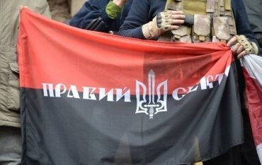 Во Львове ранившего студентов бойца Правого сектора выпустили под залог
