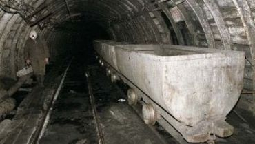 В результате двух взрывов газа, произошедших в субботу в шахте на северо-западе Румынии, погибли 12 человек