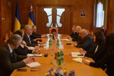 На встрече Москаля с венграми обсуждались экономические и политические вопросы