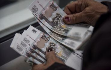 Власти ДНР начали выплату пенсий в рублях "от Путина"