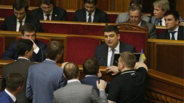 СМИ шокированы суммами наличных денег украинских политиков