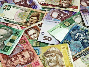 НБУ изымает из обращения старые образцы банкнот
