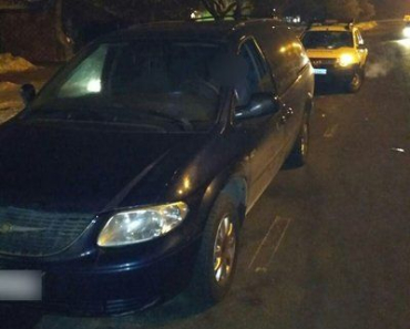Ужгородские патрульные задержали пьяного водителя "Chrysler" с наркотиками
