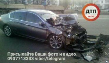 П'яний водій після тривалої гонки потрапив у жахливе ДТП в Києві
