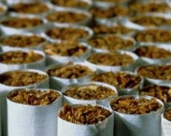 Стоимость изъятых из тайника табачных изделий составляет 1807 гривен.