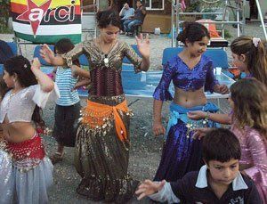 Зажигательный цыганский танец
