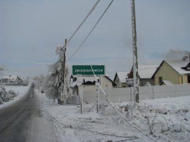Сильные морозы обесточили тысячи домов людей в Польше