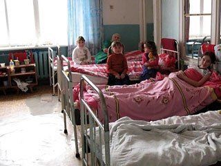 Летом в Украине произошли массовые отравления в трёх детских лагерях