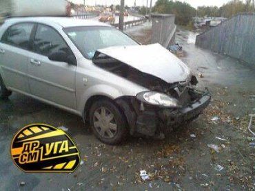 В Киеве «Chevrolet» раскрутило и бросило в отбойник