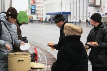 Угощать бездомных на Рождество обедами – добрая традиция
