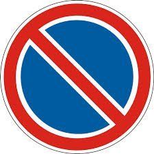 "Стоянка запрещена" - такой дорожный знак теперь должны установить