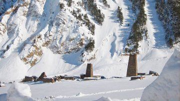 На тирольском курорте горнолыжника из Германии накрыла 30-метровая лавина