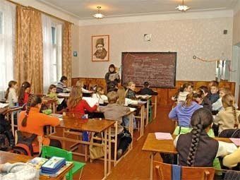 Во Львове власть советует учителям бить детей по заднице и линейкой по руках