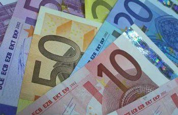8 мая 2009 года испанка выиграла в лотерею Euro Millions 126,231 млн. евро