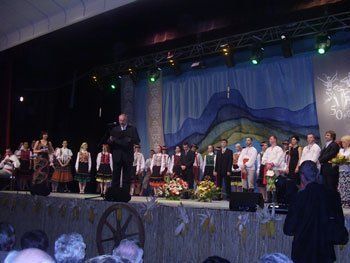 Выступает фольклорный коллектив "ZEMPLIN" (Михаловце, Словакия)