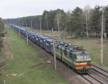 "Укрзализныця" привлекает грузы на контейнерные поезда