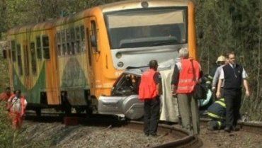 Легковой автомобиль столкнулся с поездом в Чехии
