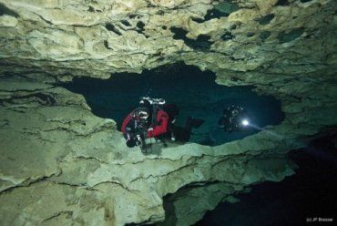 Обнаруженное в Будапеште подземное озеро является одним из крупнейших подземных термальных озер в мире