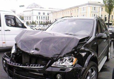 4 авто пострадали из-за желания "Фольксвагена" проскочить