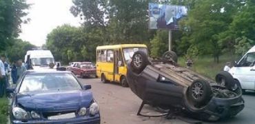 В Киеве разбились 4 автомобиля, жертв нет