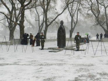 В Ужгороде прошел митинг-реквием в память о погибших воинах