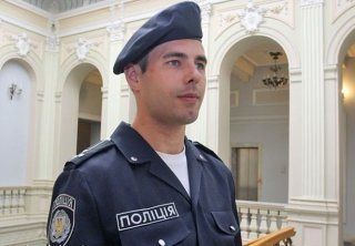 Пока закон «О национальной полиции» не вступил в силу