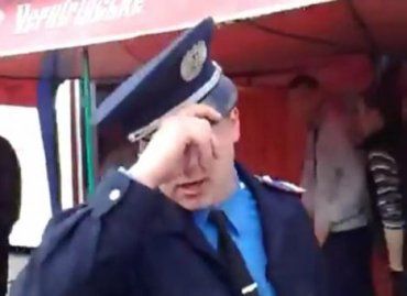 Милиционер напился на вокзале в Ужгороде