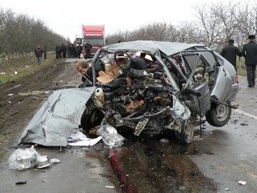 В Николаевской области Chevrolet на скорости протаранил ВАЗ-2114