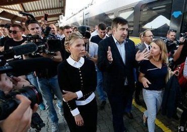 Тимошенко внесена в базу «Миротворца»
