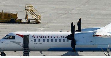 Самолет австрийской авиакомпании совершил вынужденную посадку