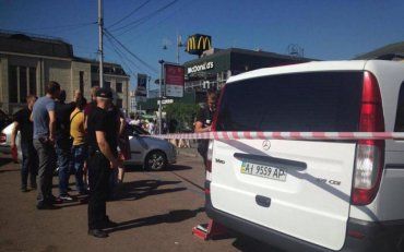 У Києві сталась перестрілка, в якій постраждали троє людей