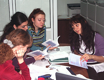 В Украине ищут всесторонне развитых молодых людей.
