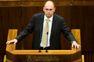 Роберт Сулик стал новым председателем парламента Словакии