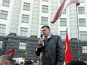 Голова Закарпатської організації УСВА Сергій Слободянюк на мітингу біля кабміну