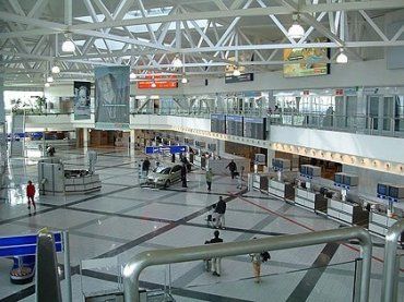 Два профсоюза служащих международного аэропорта Будапешта «Ферихедь» возобновили бессрочную забастовку.