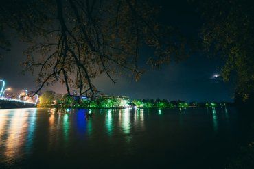 Ужгородський фотограф зафіксував, як виглядав паводок вночі