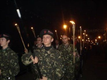 Молодіжний Союз спільно з Конгресом українських націоналістів організував смолоскипну ходу