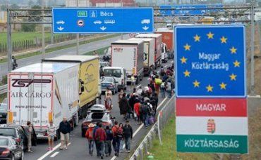 Венгрия возвращает систематические проверки на границах