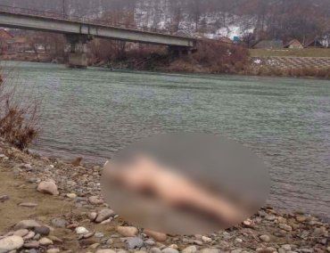 Тело убитой нашли в реке под мостом в Хусте